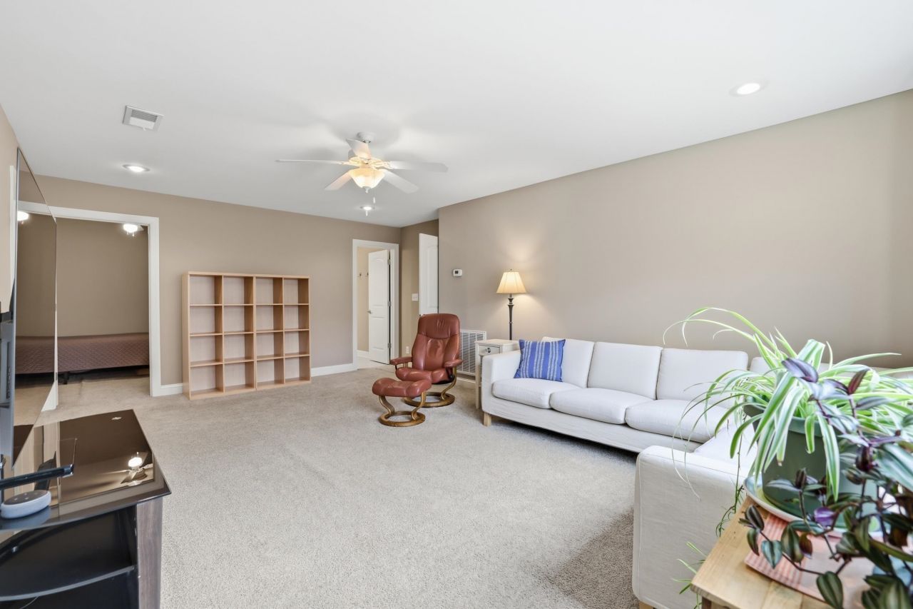 621 Whispering Pines Ct. Photo 43