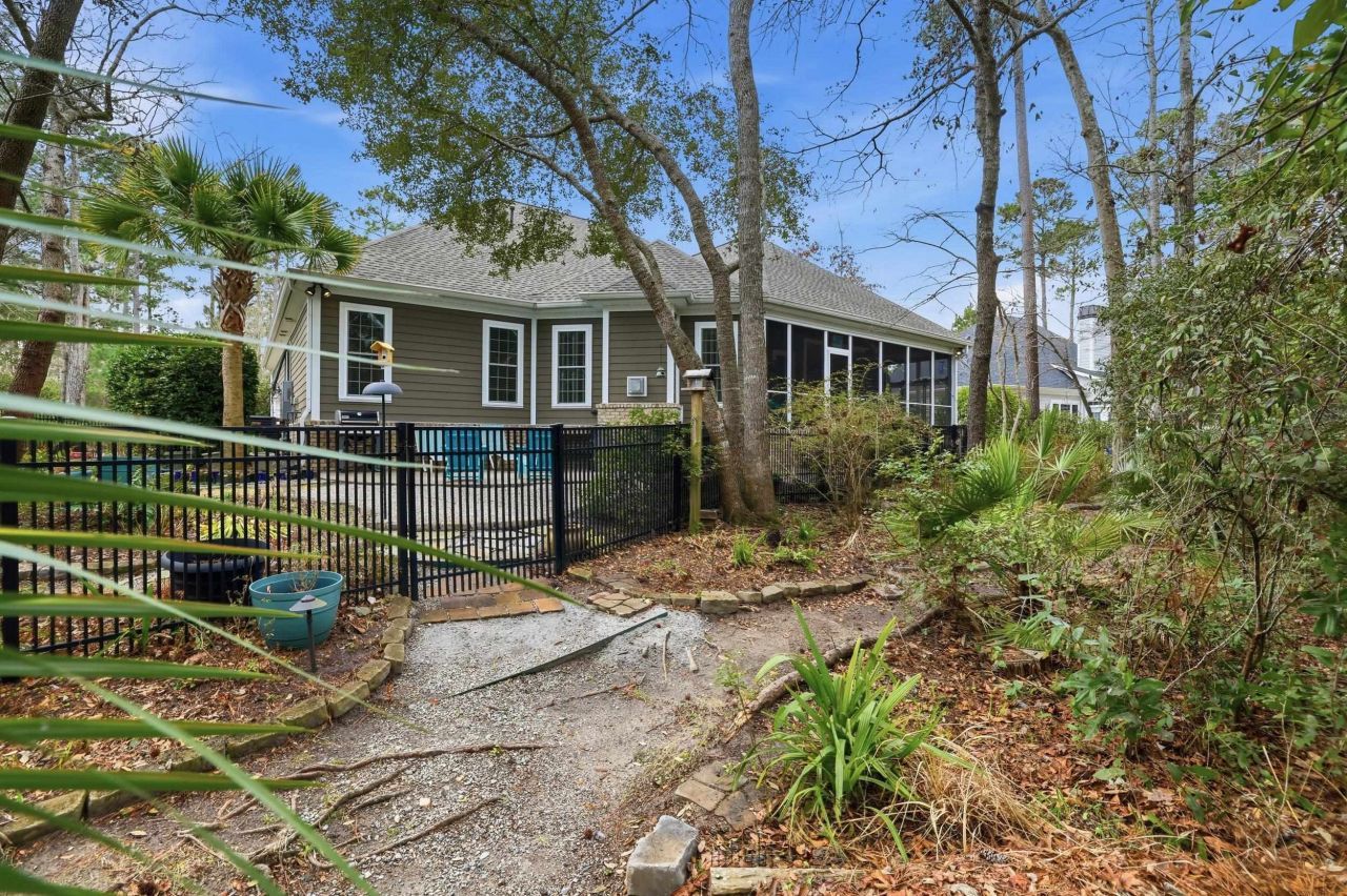 621 Whispering Pines Ct. Photo 50