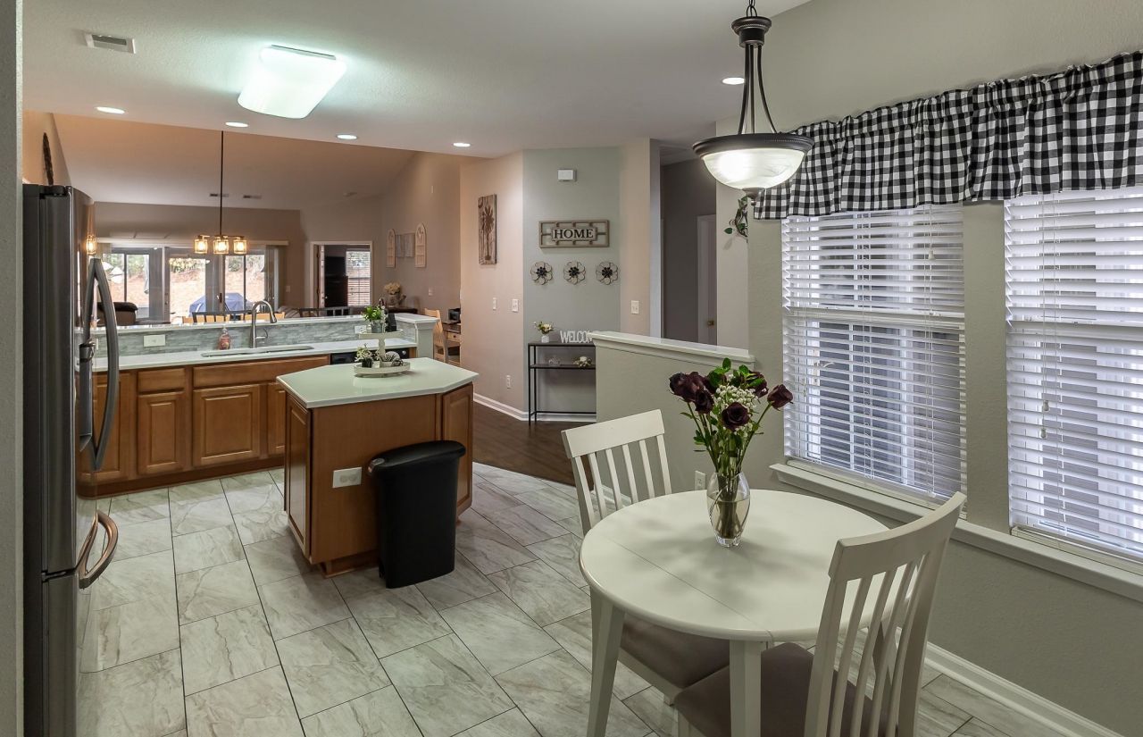 131 Chenoa Dr. Photo 11