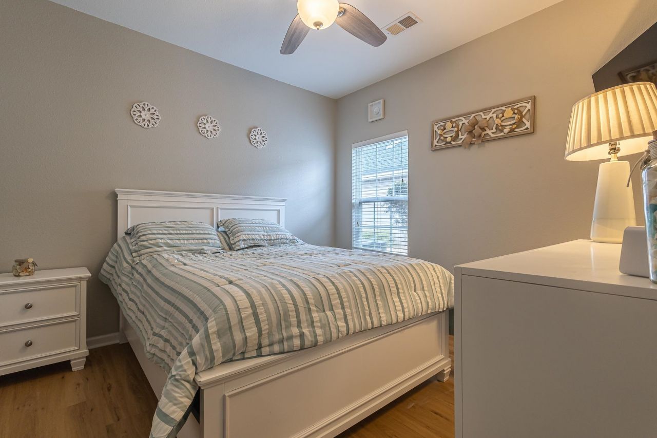 131 Chenoa Dr. Photo 23