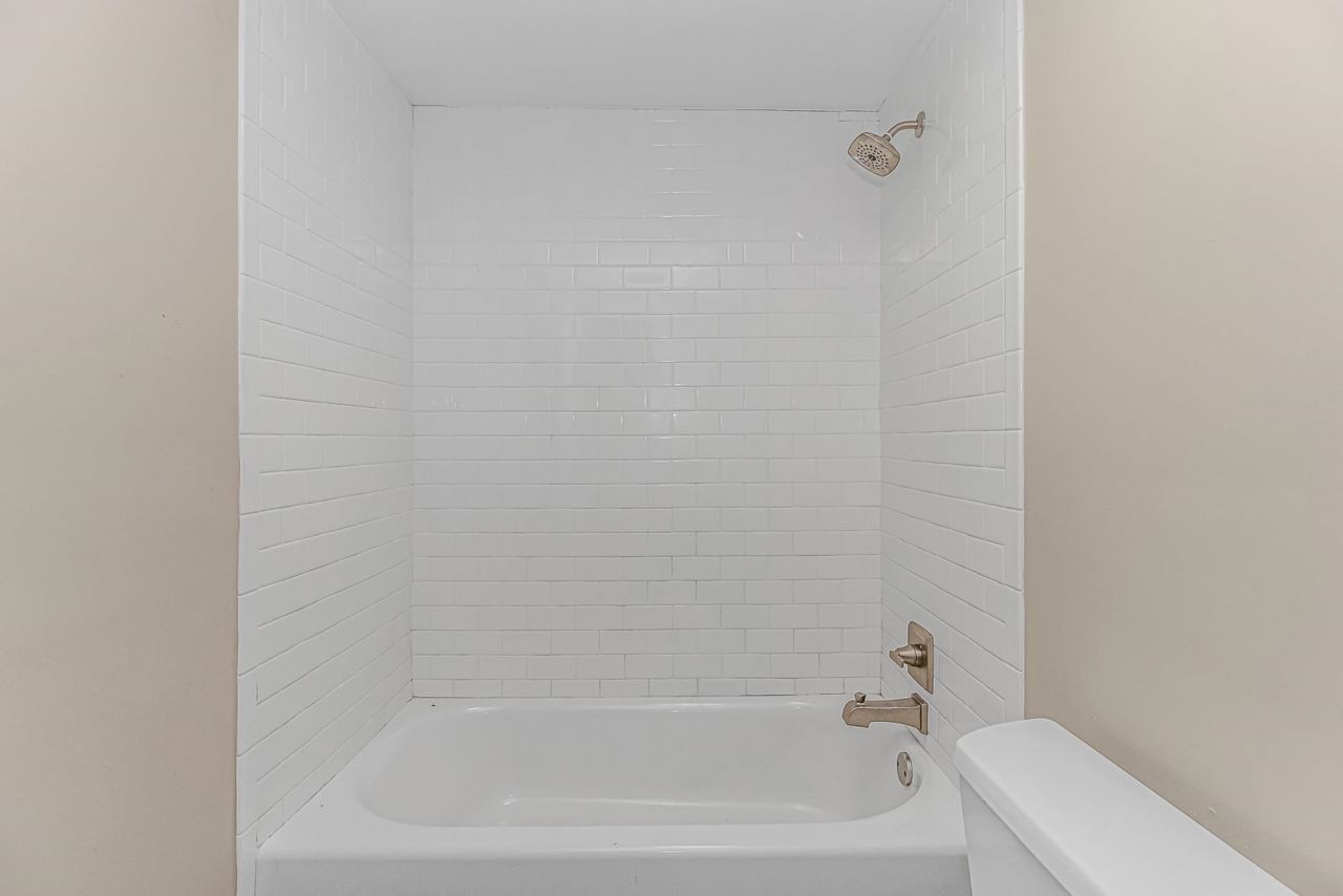 4247 Black Island Rd. Photo 15