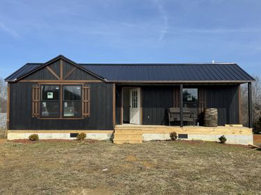 147 Oaks Drive, Russell Springs, KY 42642