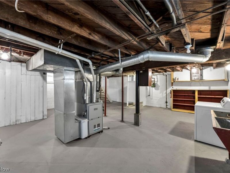 18405 Windward Road, Cleveland, OH 44119 Photo 35