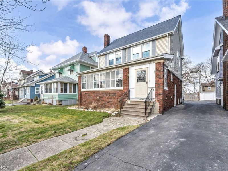 18405 Windward Road, Cleveland, OH 44119 Photo 4