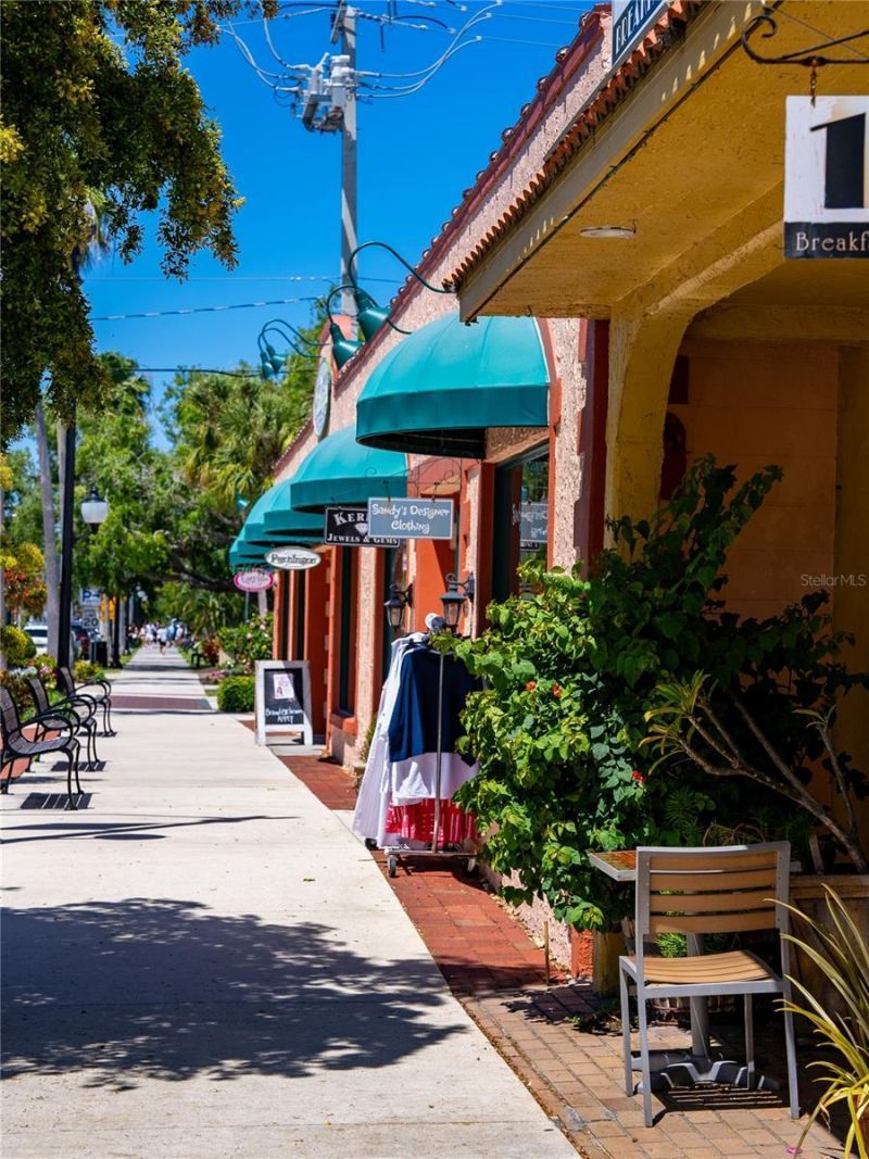 107 Woodbridge Drive, Unit 204, Venice, FL 34293 Photo