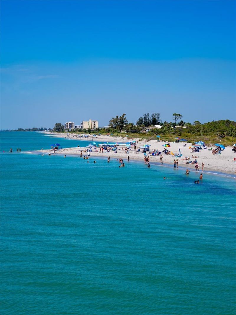 107 Woodbridge Drive, Unit 204, Venice, FL 34293 Photo