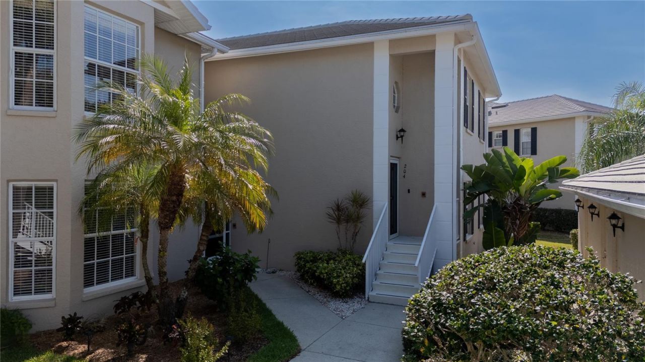 107 Woodbridge Drive, Unit 204, Venice, FL 34293 Photo