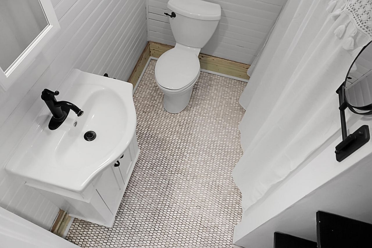 221 Brownlehe Street Photo 40