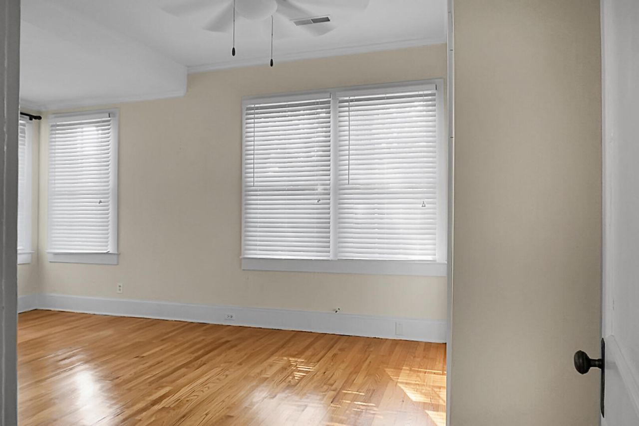 221 Brownlehe Street Photo 41