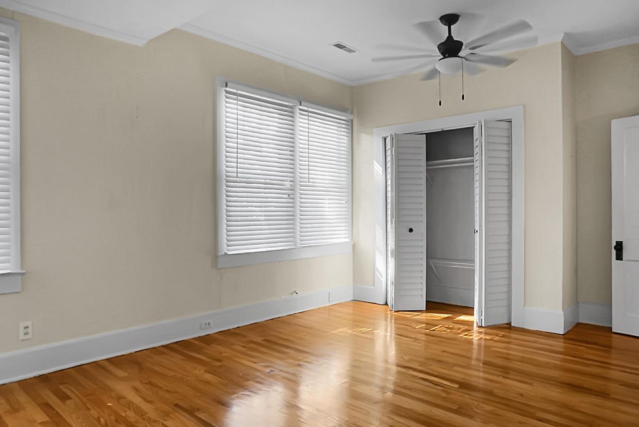 221 Brownlehe Street Photo 45