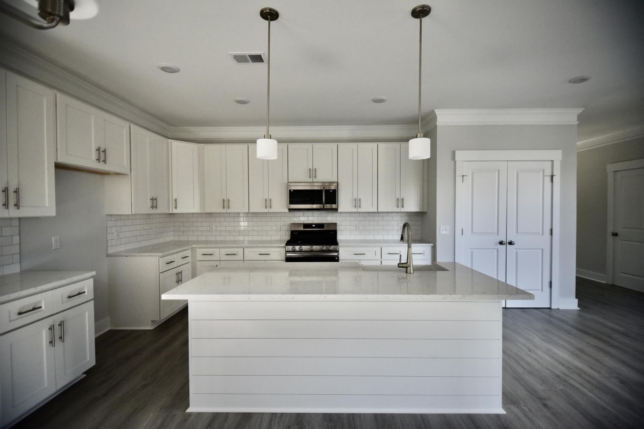 4124 O'hear Avenue Photo 11