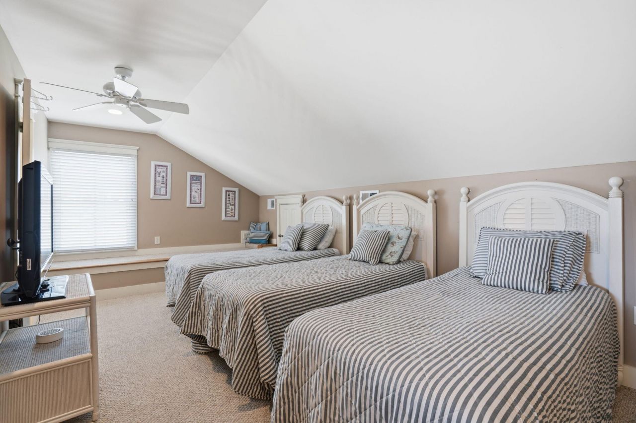 805 Jungle Road Photo 30