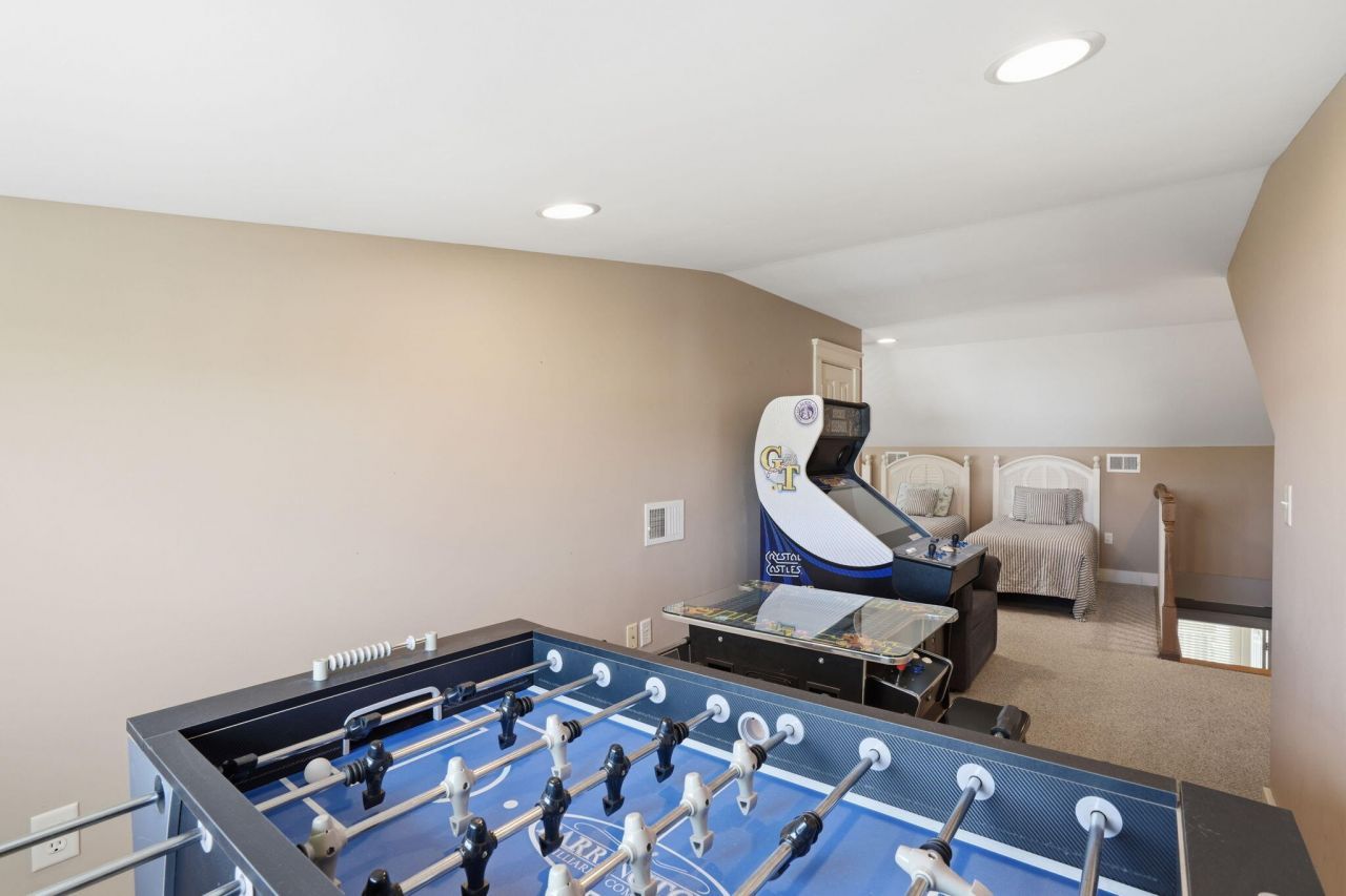 805 Jungle Road Photo 35