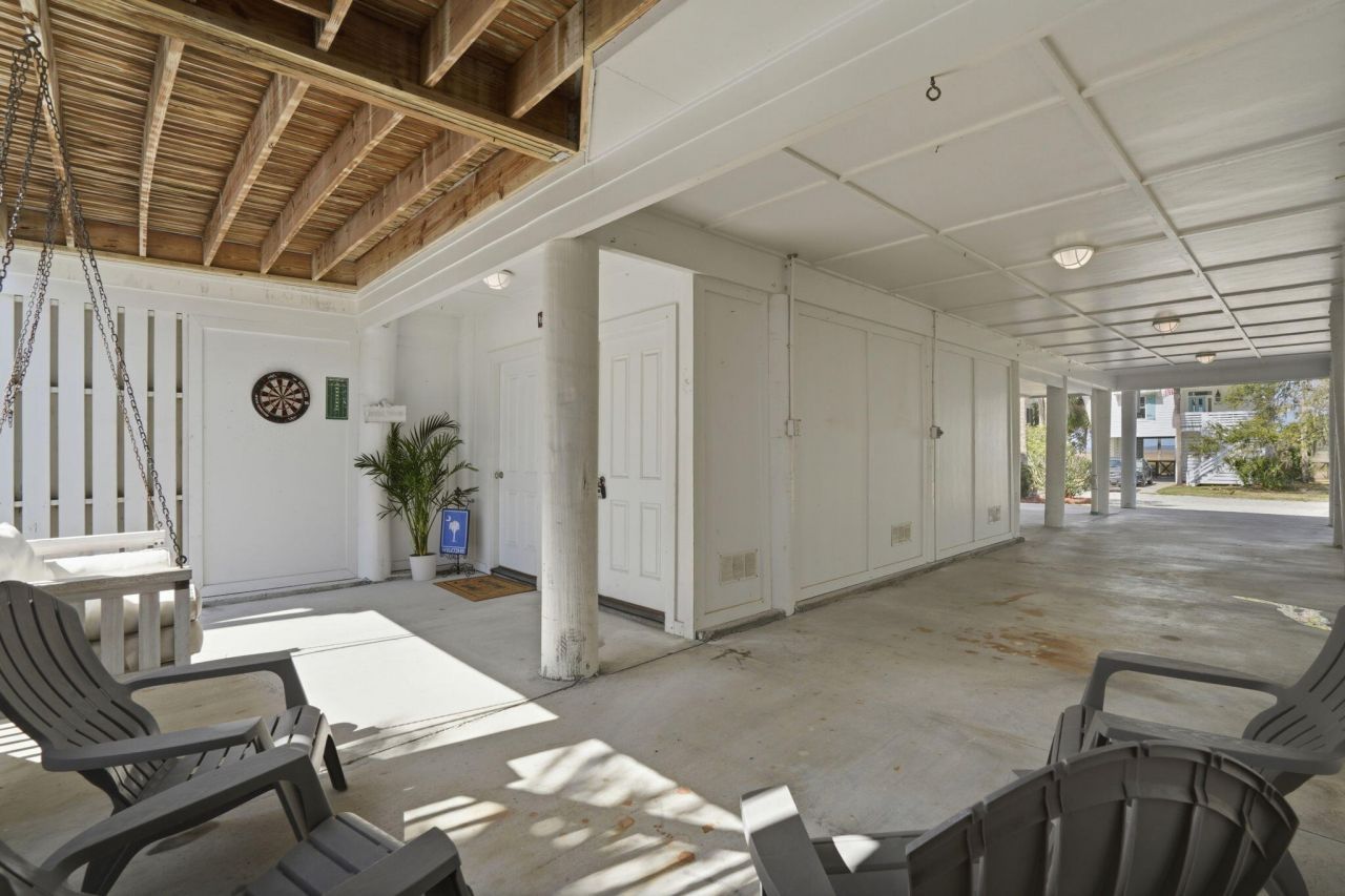 805 Jungle Road Photo 38