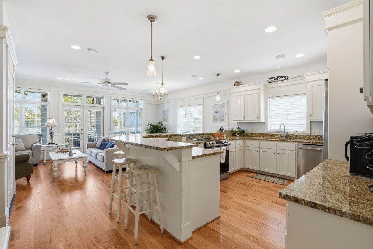 805 Jungle Road Photo 5