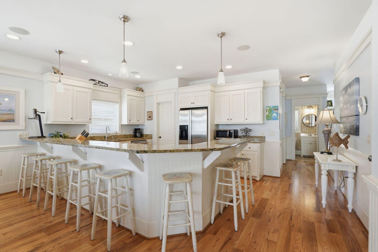 805 Jungle Road Photo 9