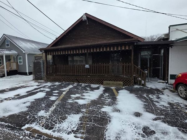 2909 6th Avenue, Huntington, WV 25702