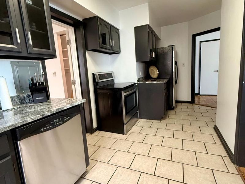 11820 Edgewater Drive, Unit 617, Lakewood, OH 44107 Photo 9