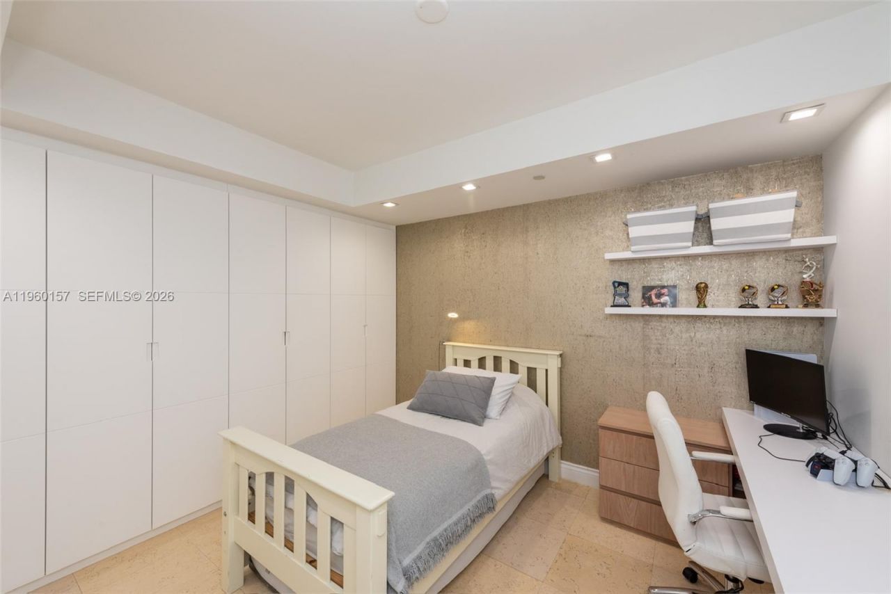 799 Crandon Blvd , Unit 605, Key Biscayne, FL 33149 Photo