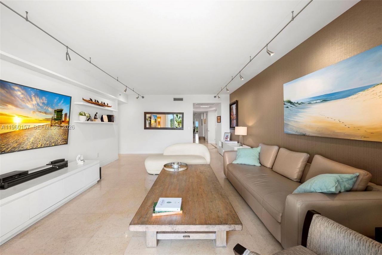 799 Crandon Blvd, Unit 605, Key Biscayne, FL 33149 Photo