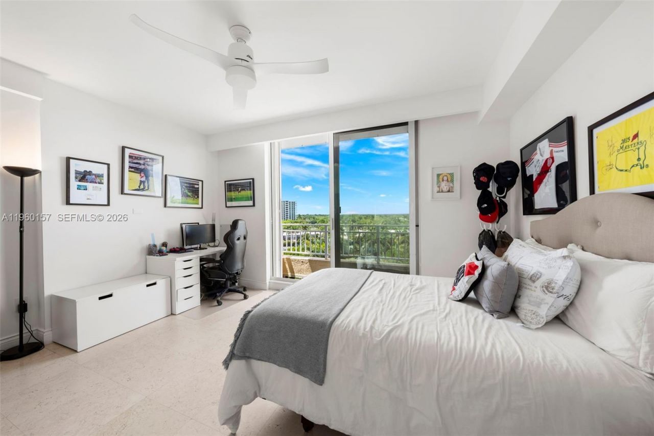 799 Crandon Blvd, Unit 605, Key Biscayne, FL 33149 Photo