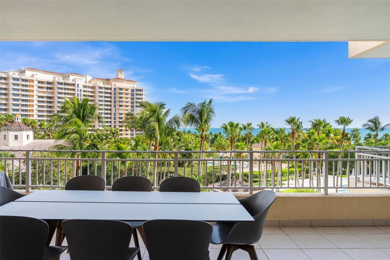 799 Crandon Blvd, Unit 605, Key Biscayne, FL 33149 Photo