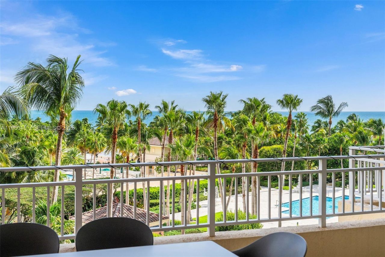 799 Crandon Blvd, Unit 605, Key Biscayne, FL 33149 Photo