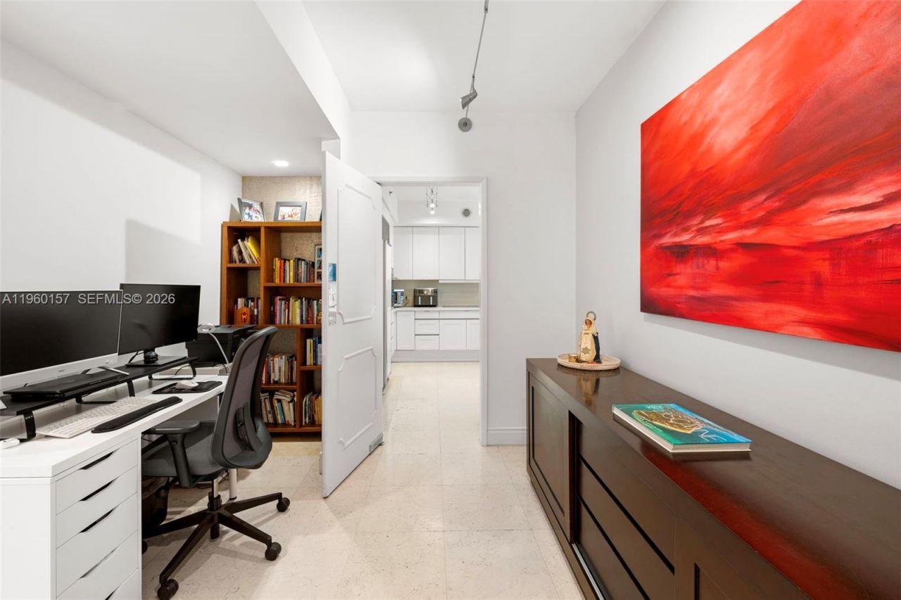 799 Crandon Blvd, Unit 605, Key Biscayne, FL 33149 Photo