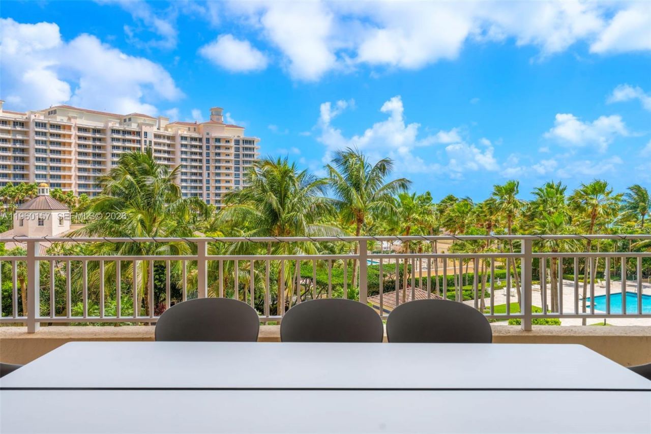 799 Crandon Blvd, Unit 605, Key Biscayne, FL 33149 Photo