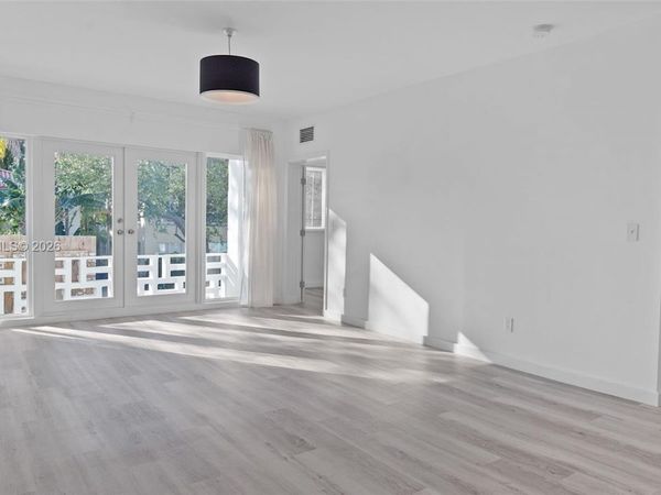 1561 Jefferson Avenue, Miami Beach, FL 33139