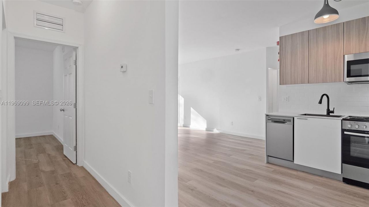 1561 Jefferson Avenue, Miami Beach, FL 33139 Photo