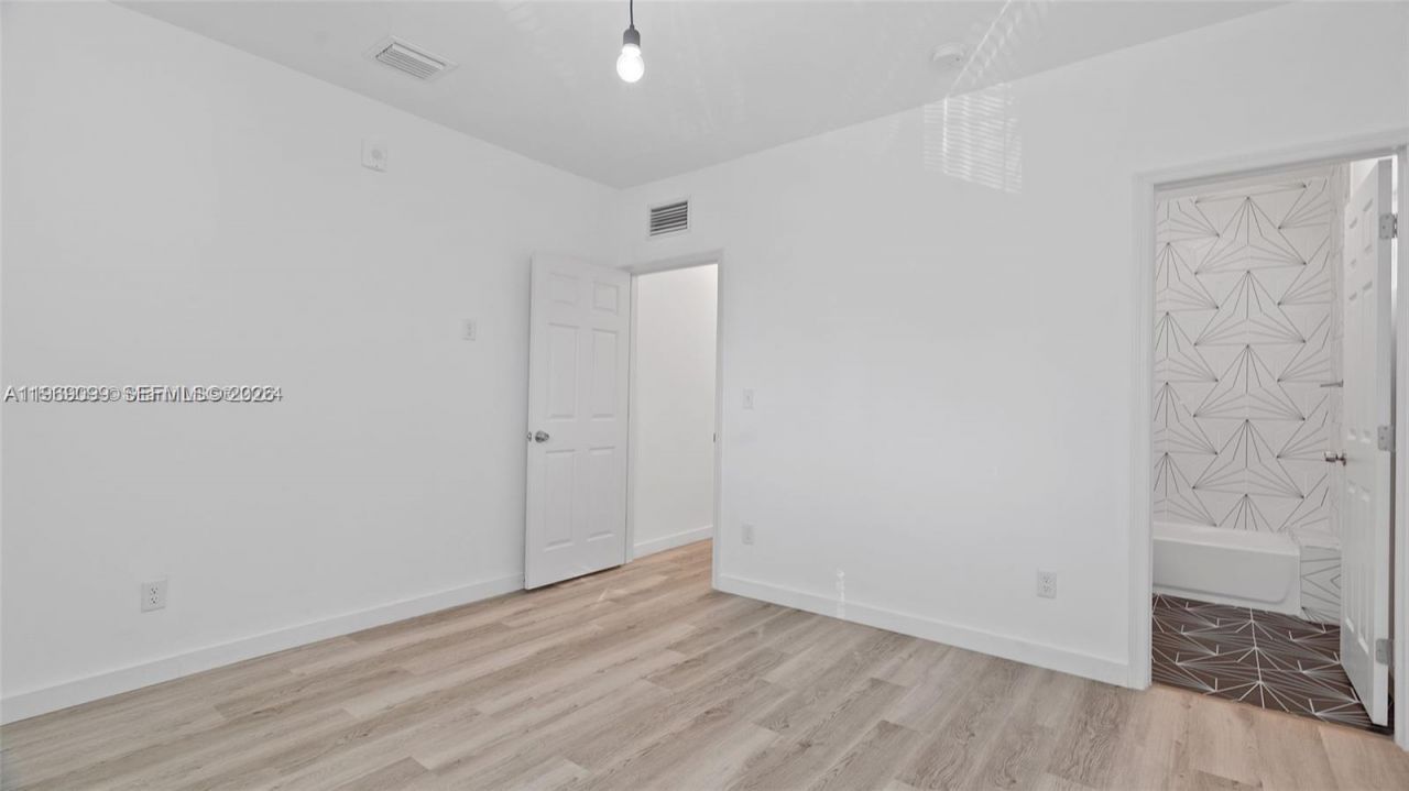 1561 Jefferson Avenue, Miami Beach, FL 33139 Photo