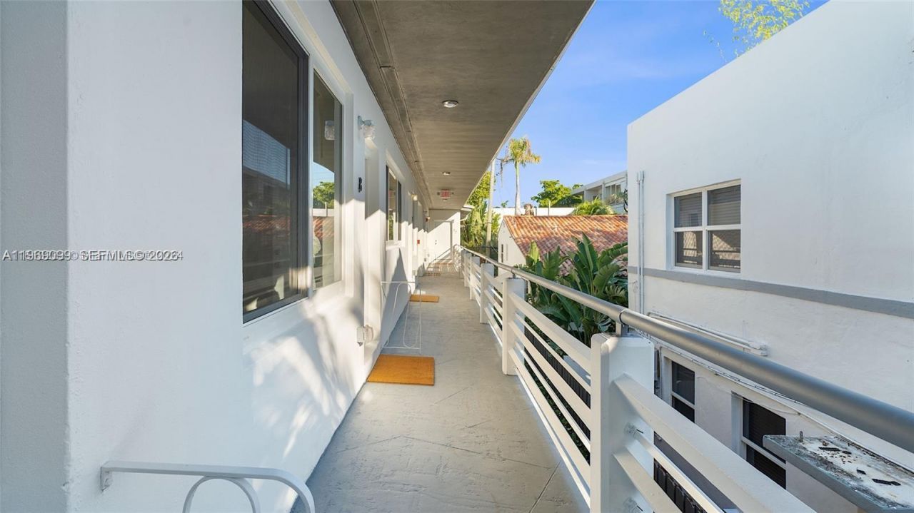 1561 Jefferson Avenue, Miami Beach, FL 33139 Photo