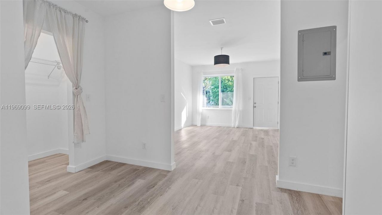 1561 Jefferson Avenue, Miami Beach, FL 33139 Photo