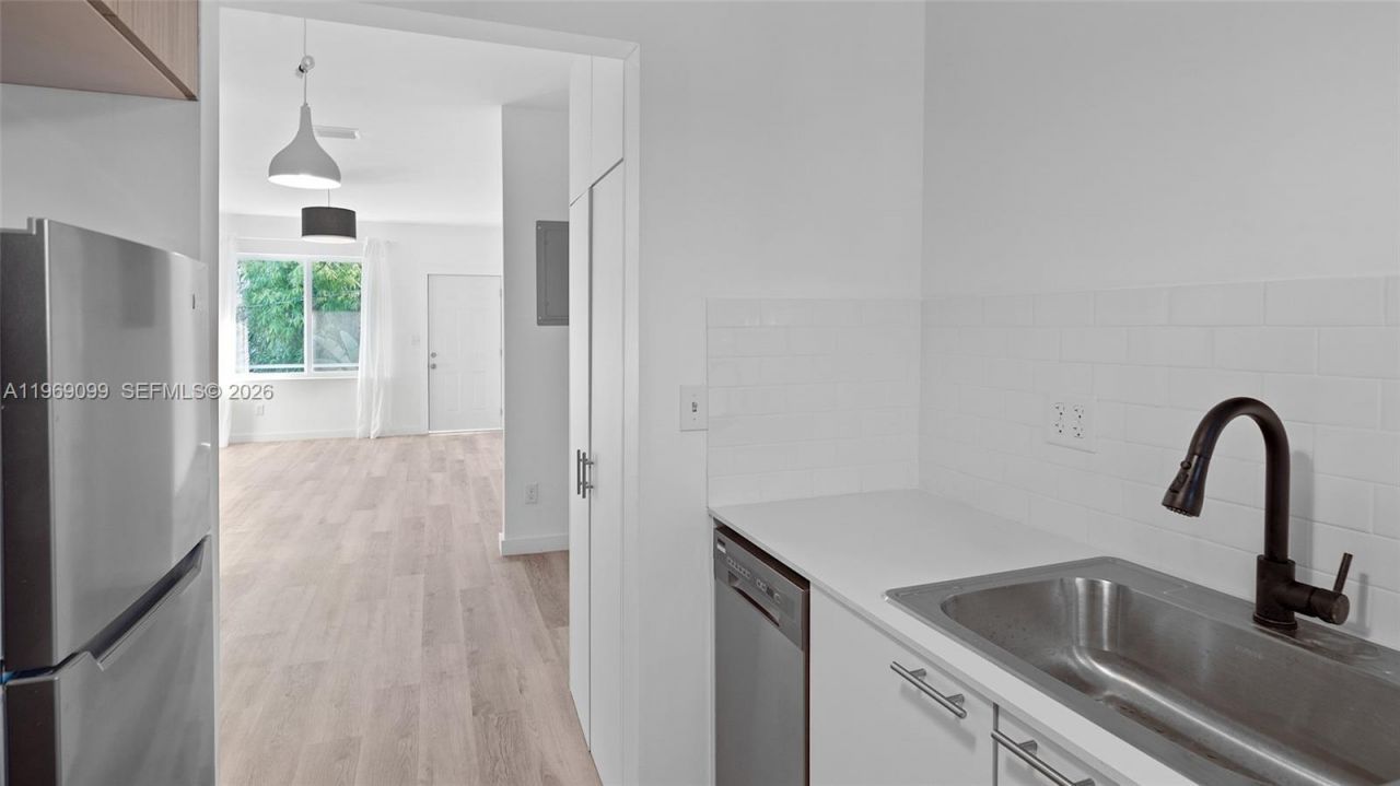 1561 Jefferson Avenue, Miami Beach, FL 33139 Photo