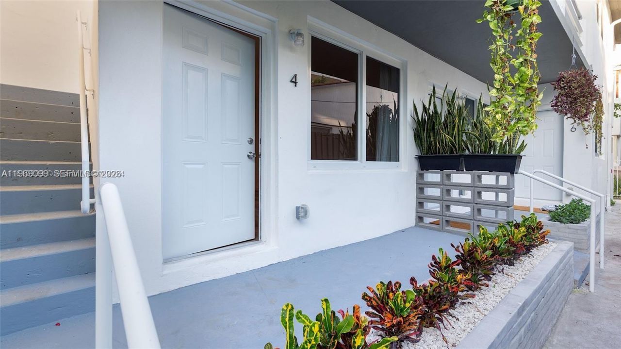 1561 Jefferson Avenue, Miami Beach, FL 33139 Photo