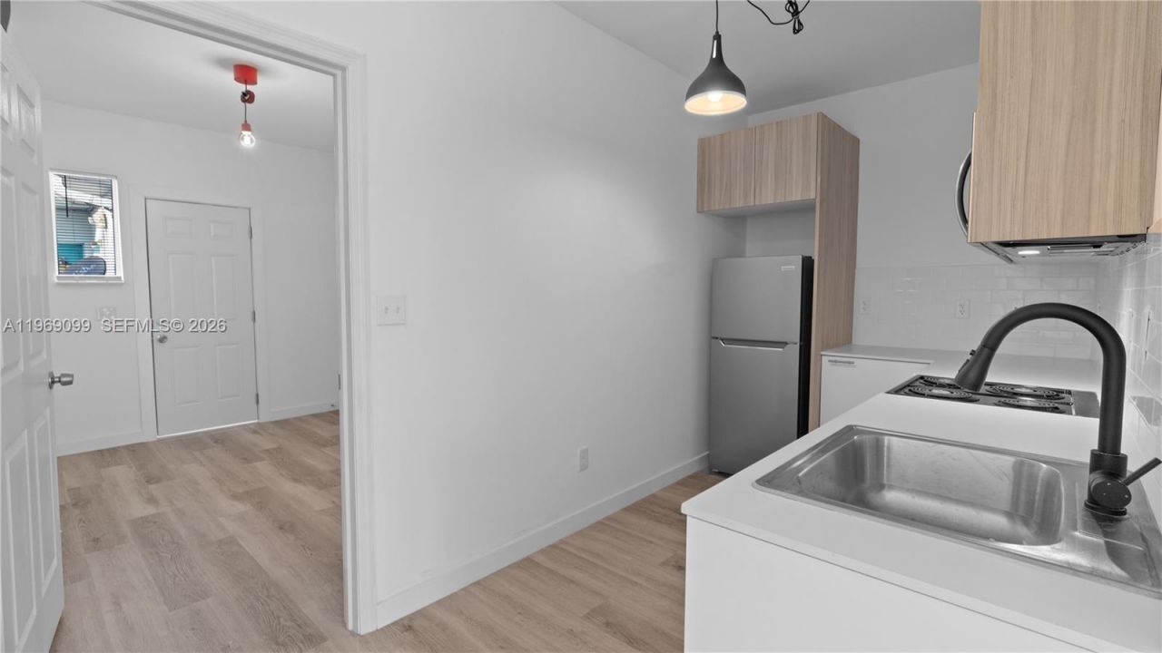 1561 Jefferson Avenue, Miami Beach, FL 33139 Photo