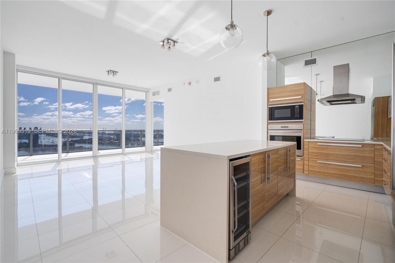2020 N Bayshore Dr, Unit 3506, Miami, FL 33137 Photo
