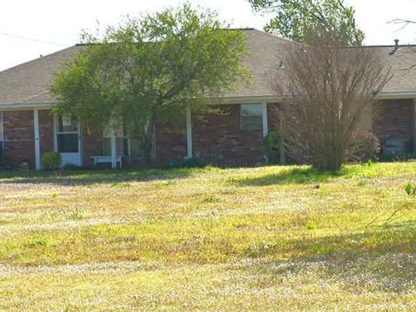 17293 US Highway 82 W, Avery, TX 75554