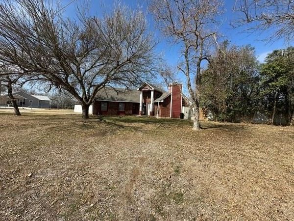548 Spring River Drive , Martindale, TX 78655