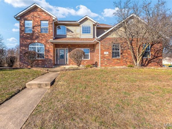 1145 Illini Drive, O'Fallon, IL 62269