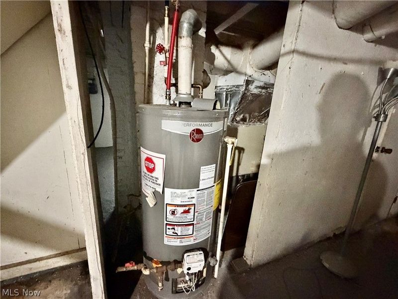 114 Penhale Avenue, Campbell, OH 44405 Photo 15