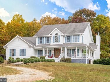 695 WHIPPOORWILL LANE, SHIPMAN, VA 22971