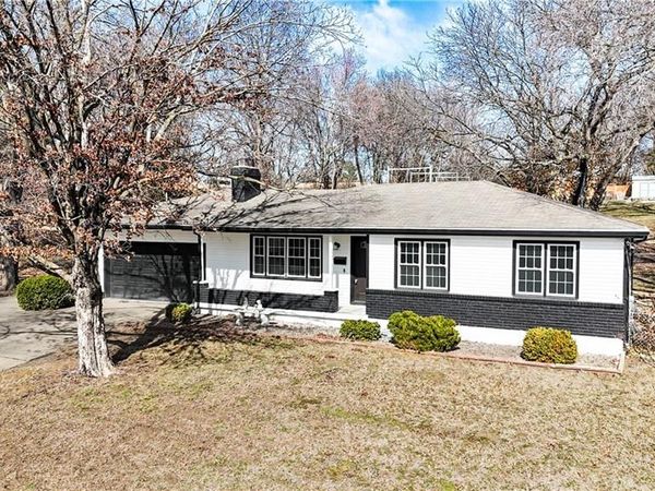 7910 E 74th Street, Kansas City, MO 64133