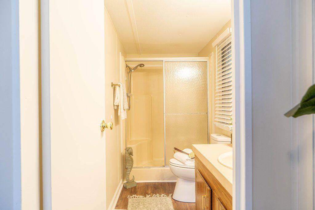 321 N Mano Street Photo 24