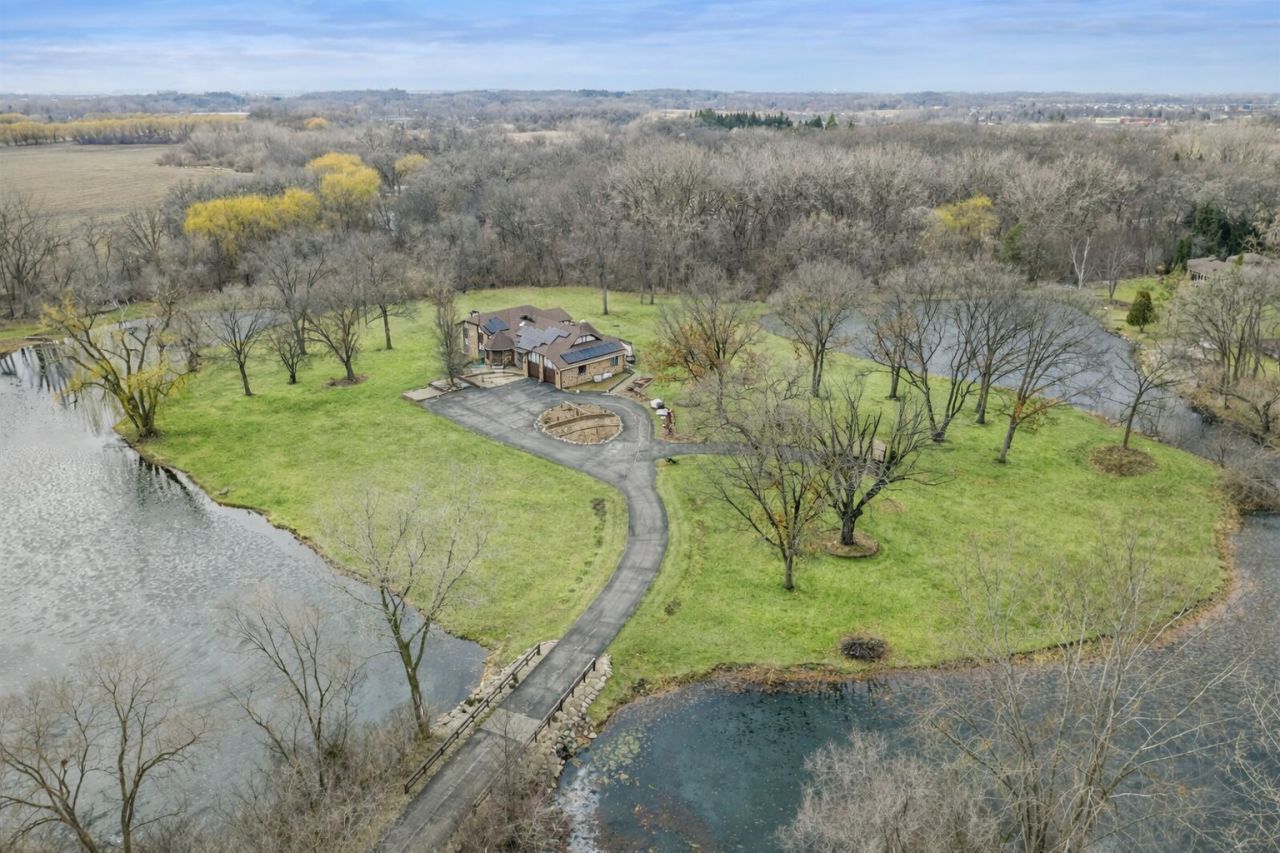 17N396 Binnie Lakes Trail, Dundee, IL 60118