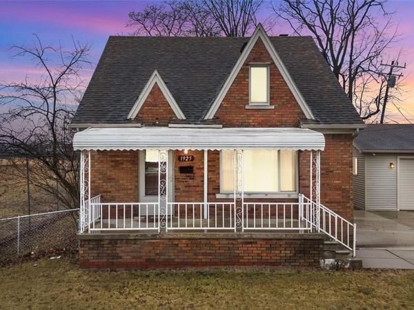 1925 Anne Avenue, Lincoln Park, MI 48146