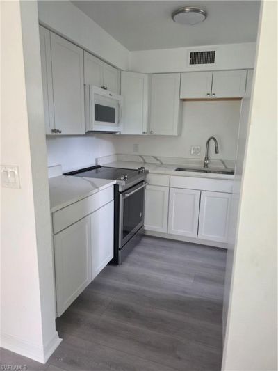 1 Knights Bridge Rd, Unit A1, Naples, FL 34112 Photo