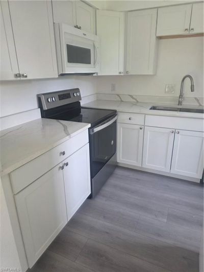 1 Knights Bridge Rd, Unit A1, Naples, FL 34112 Photo