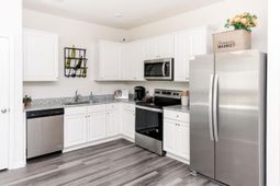 9570 Eagle Pass Drive photo 4